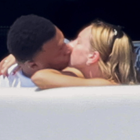 Kylian Mbapp&eacute; & Ester Exp&oacute;sito Kiss, Pack on PDA During Italy Yacht Vacation (Photos)