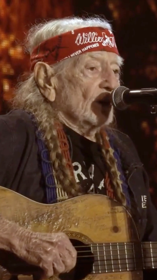 Mammas Don't Let... Live at Farm Aid 40