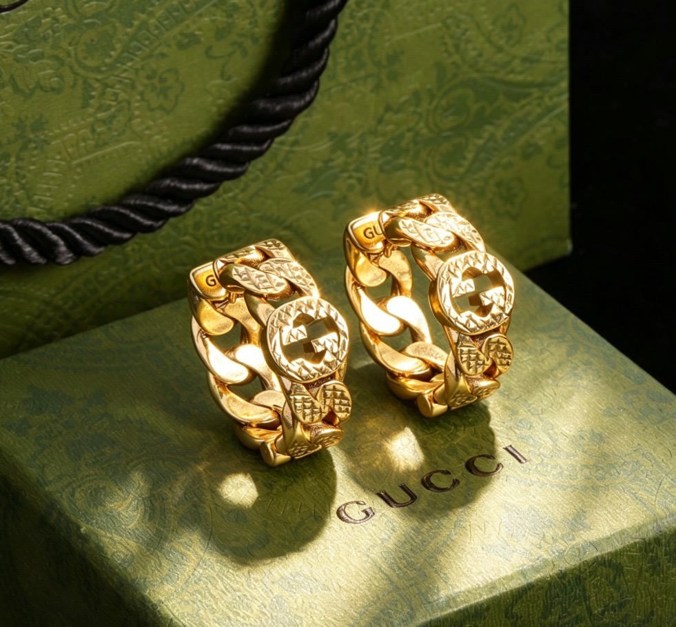 Gucci gold hoop earrings 