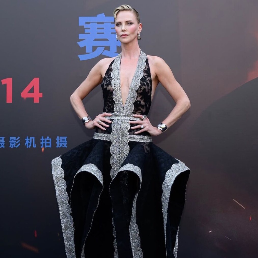 Charlize Theron u Givenchy izdanju koje ćemo dugo pamtiti