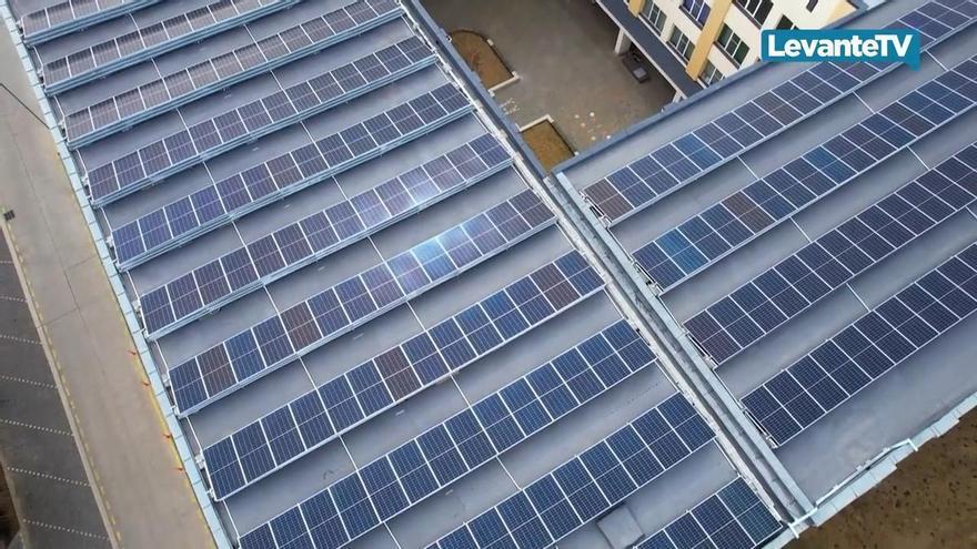 Luz verde para la instalaci&oacute;n de placas fotovoltaicas en los edificios municipales de Val&egrave;ncia