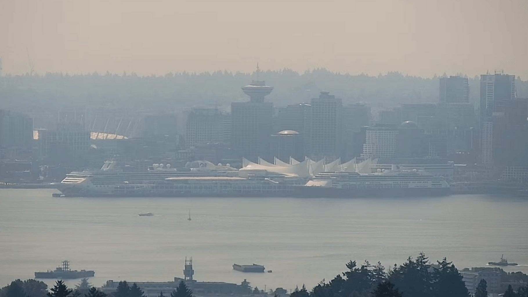 Wildfire smoke triggers air quality warning across Metro Vancouver