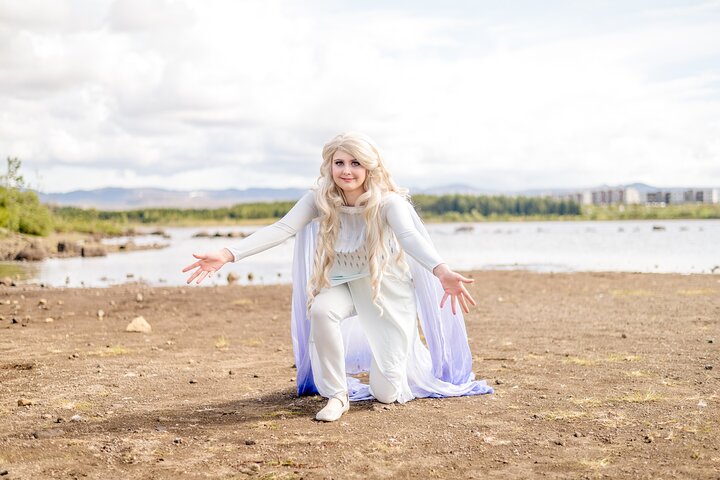 Princess Experience at Lake Rau&eth;avatn in Iceland