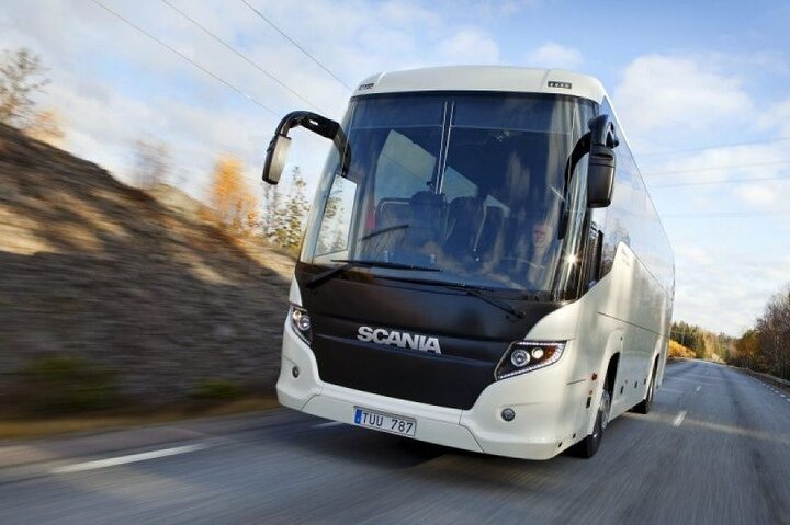Shared Transfer From Airport and Port to Santorini