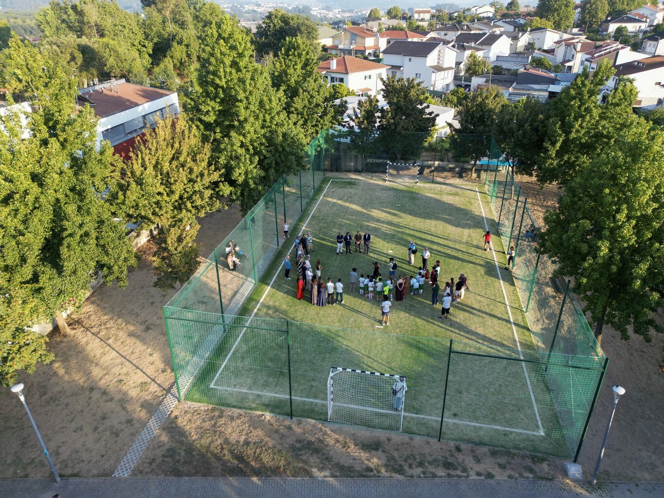  Ricardo Ara&uacute;jo inaugura vias requalificadas e novo campo sint&eacute;tico nas Taipas 