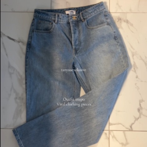 Chanel lock jeans ; create an account and use my discount ( Lux) 