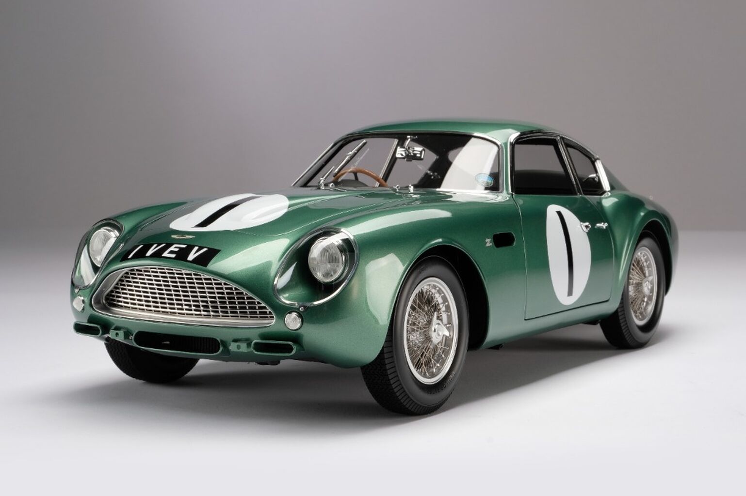 Aston Martin DB4 GT Zagato (1961) - 1:8 scale