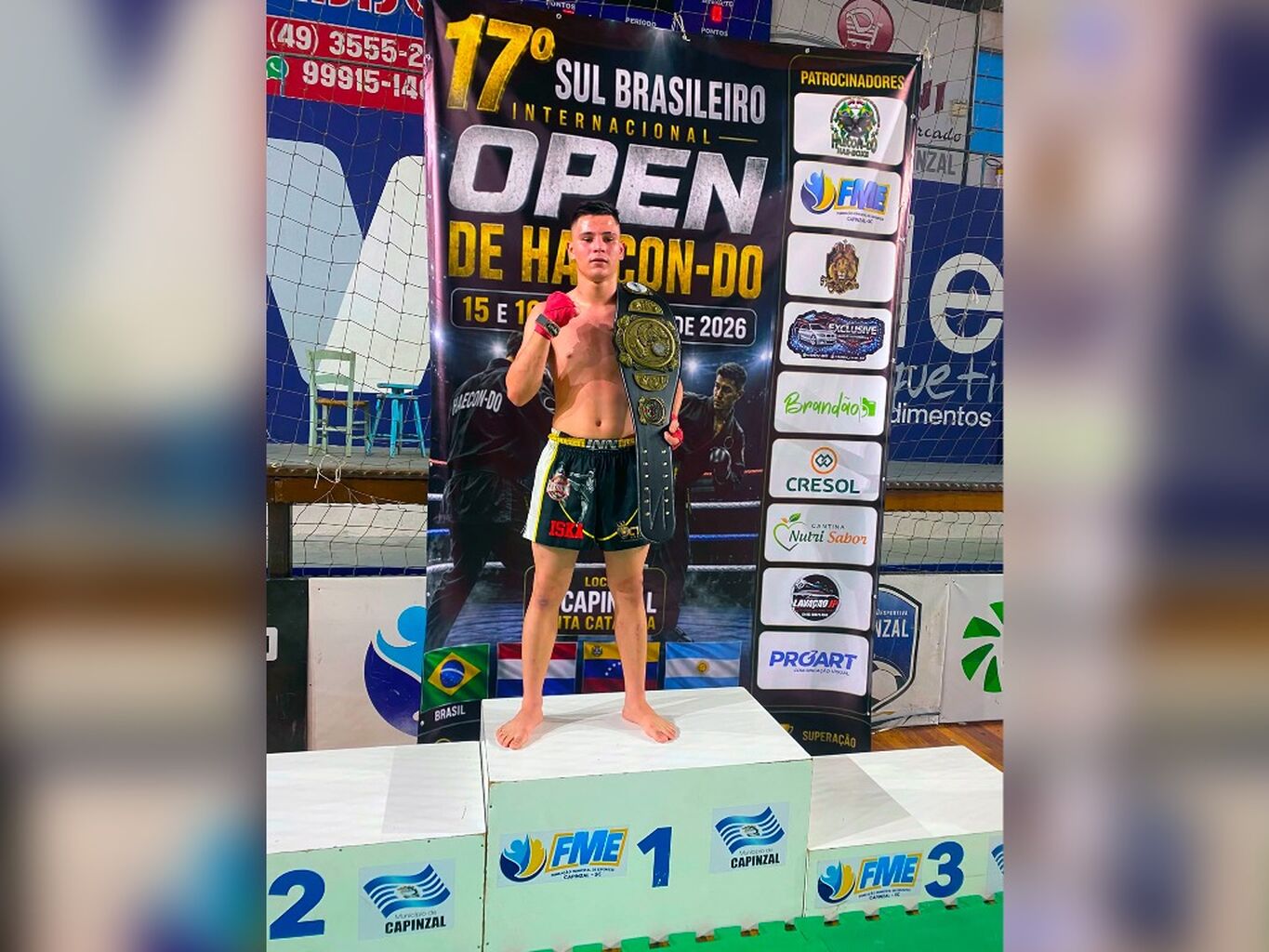 Atletas de S&atilde;o Miguel conquistam tr&ecirc;s medalhas de ouro em competi&ccedil;&otilde;es de artes marciais