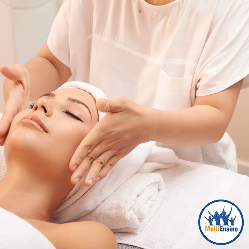 T&eacute;cnico em Est&eacute;tica e Cosmetologia
