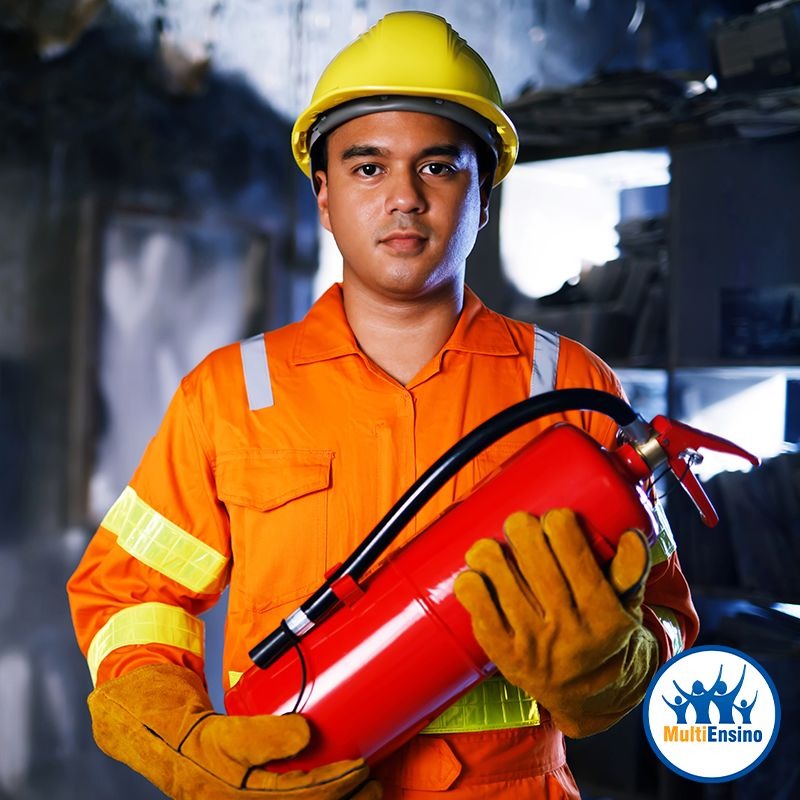T&eacute;cnico em Preven&ccedil;&atilde;o e Combate a Inc&ecirc;ndio