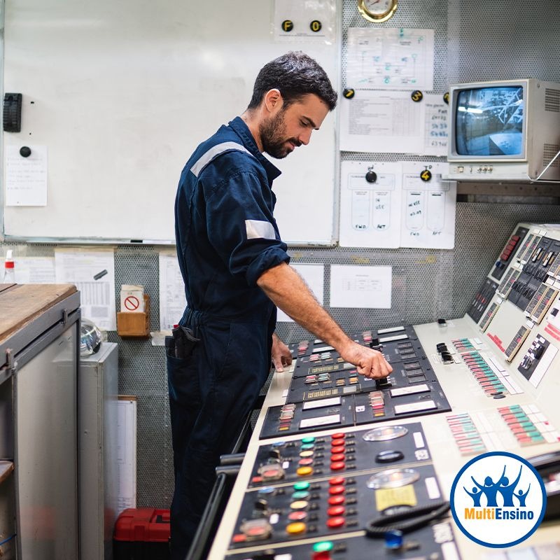 T&eacute;cnico em Manuten&ccedil;&atilde;o de M&aacute;quinas Navais