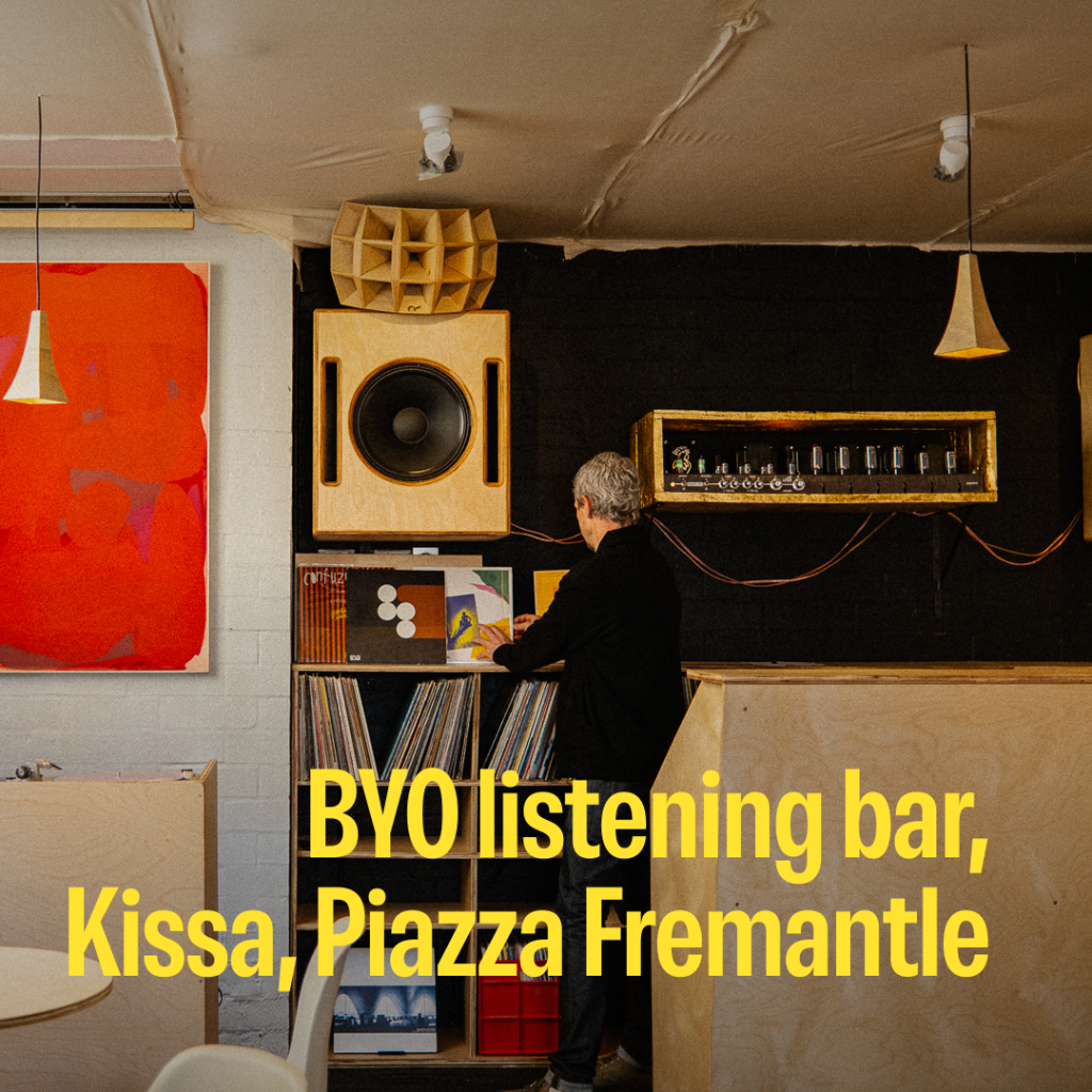 Kissa at Piazza