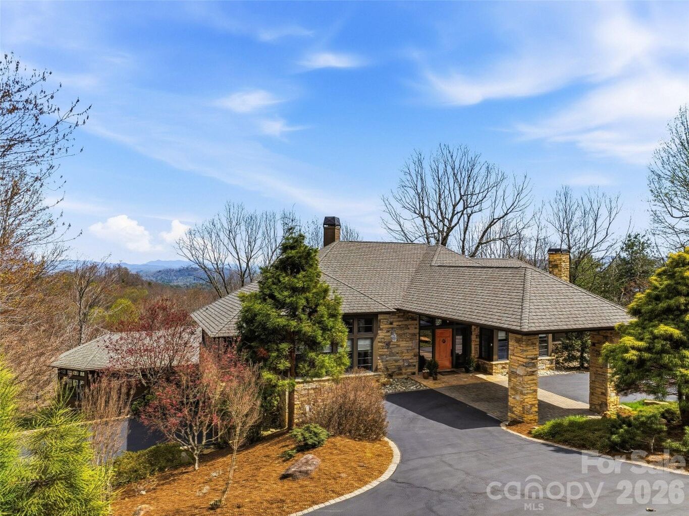 1000 McFarlane Way