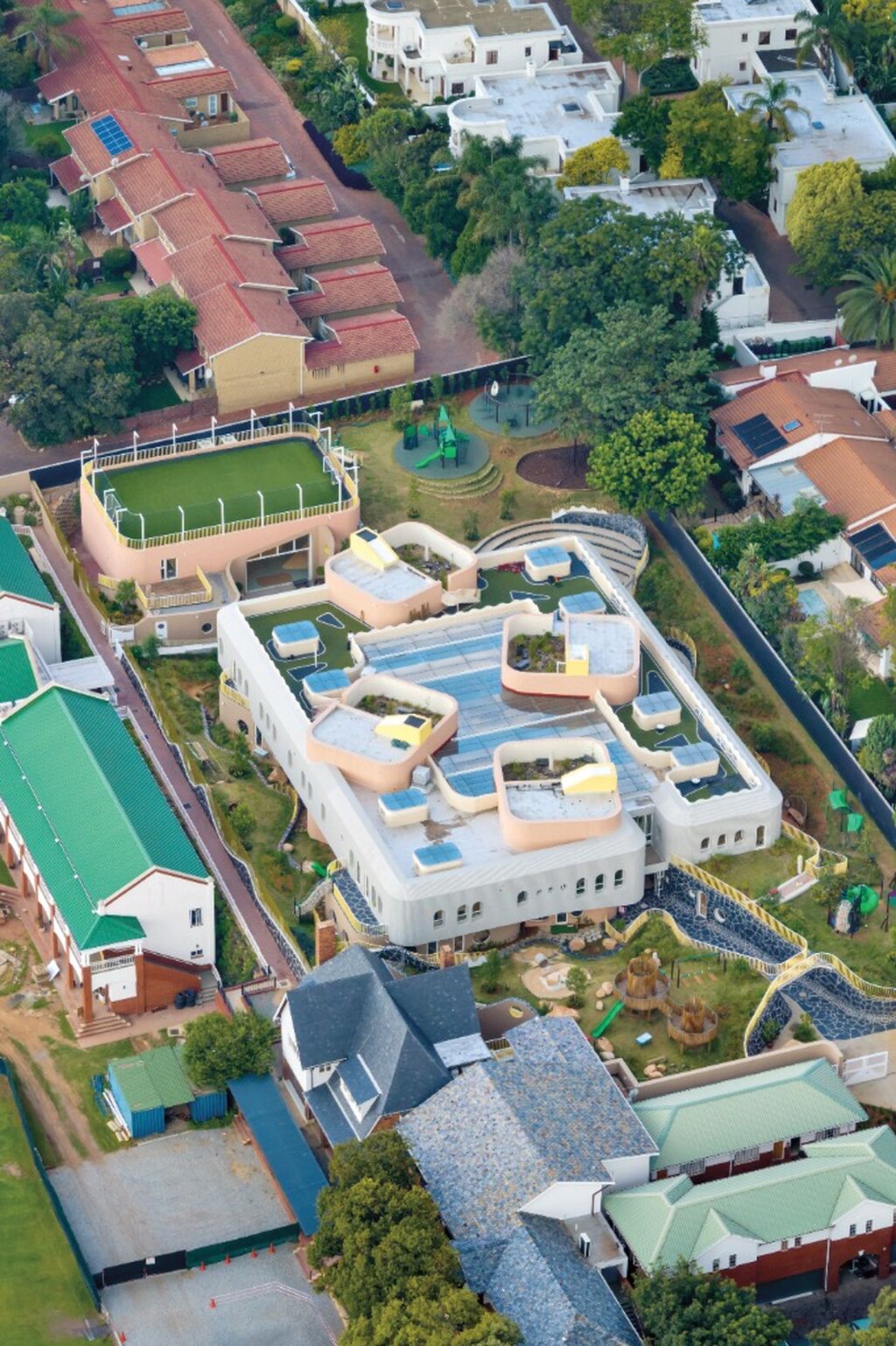 A South African Kindergarten Lets Children Wander
