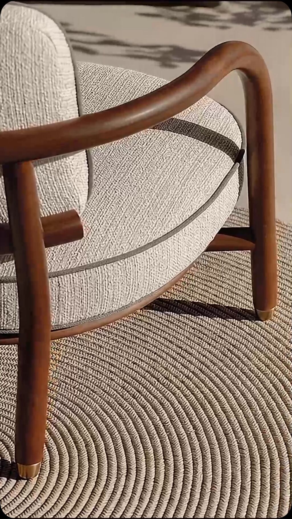 Meridies by Roberto Lazzeroni. Crafted in FSC&reg;️-certified sapele wood.