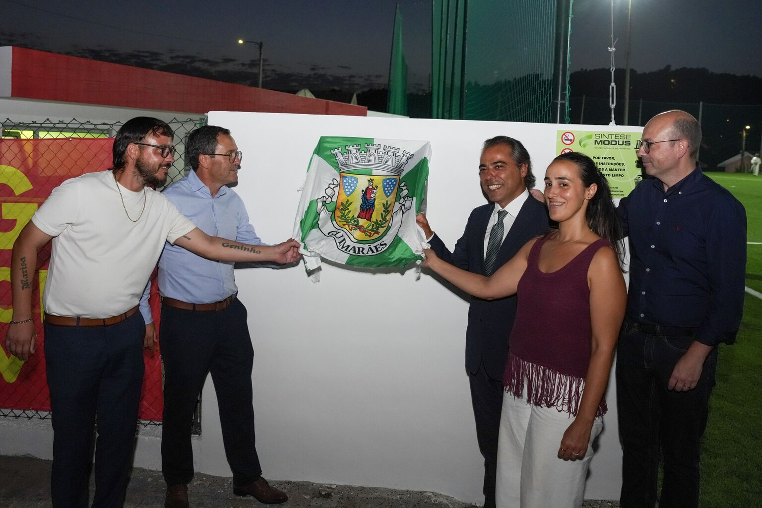 Calvos inaugura novo relvado sint&eacute;tico integralmente apoiado pelo Munic&iacute;pio de Guimar&atilde;es