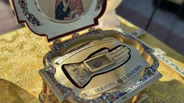 Поможет одержать победу. РПЦ начала возить по фронту мощи Дмитрия Донского