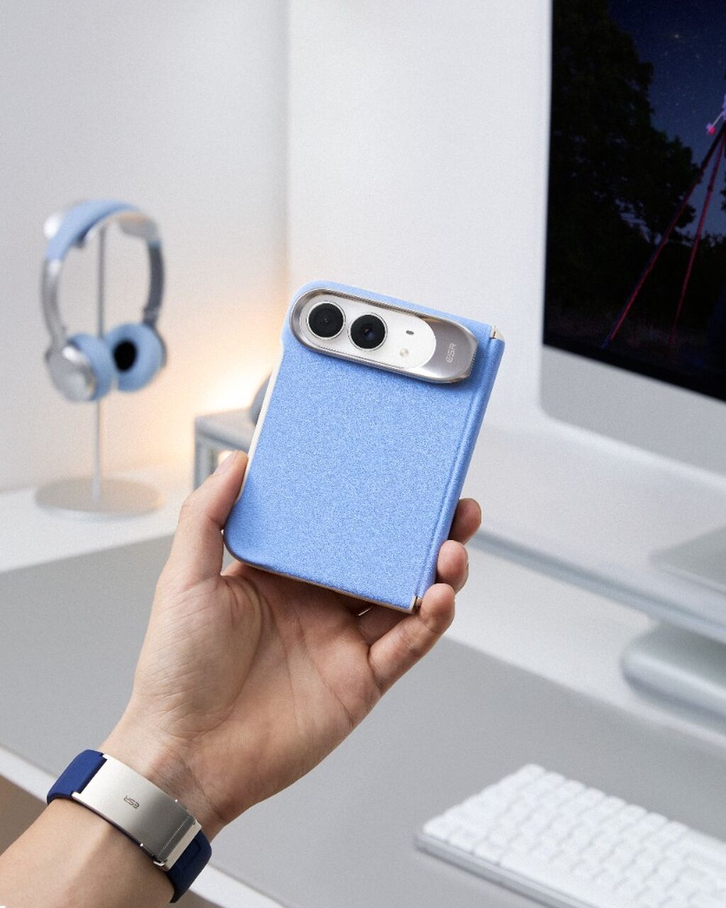 Atelier Magnetic Case (Flex Stand)