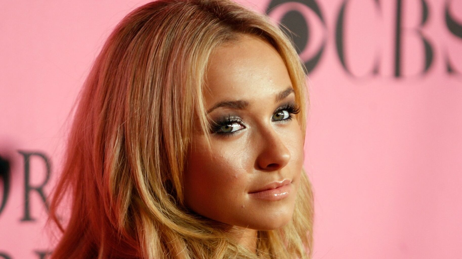 Hayden Panettiere's Death: Investigators Reportedly Believe Fentanyl-Laced Pill May Have Been Involved