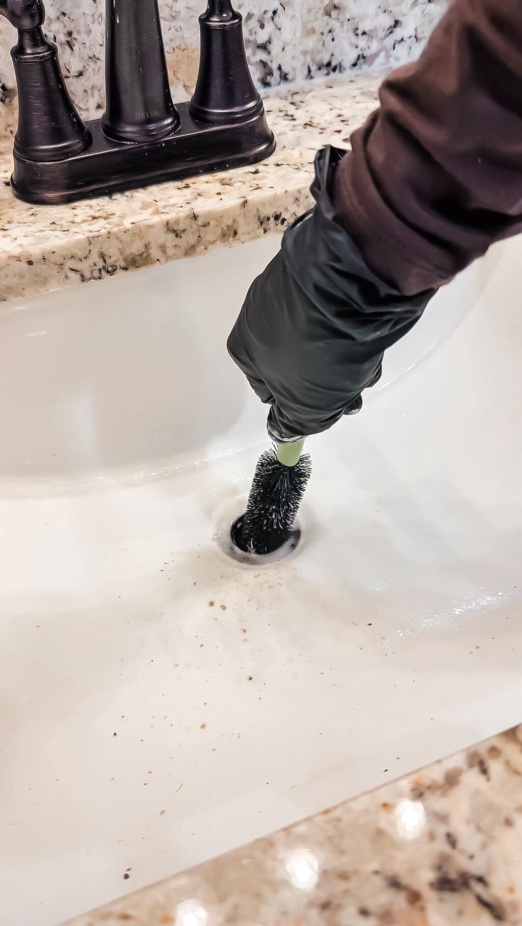 BATHROOM SINK DEEP CLEAN