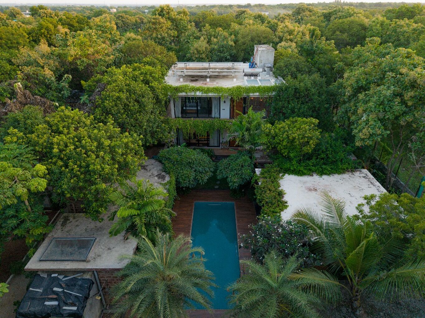 GILEHRI WOODS | 4BR | SLEEPS 16 | ₹30-40K | 20 MINS FROM TSPA ORR EXIT