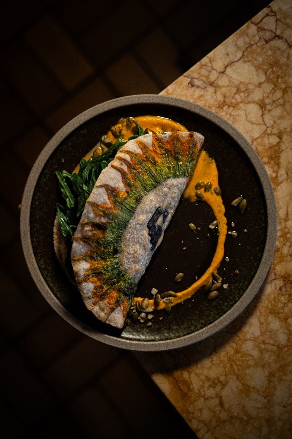 Antylia, Toronto