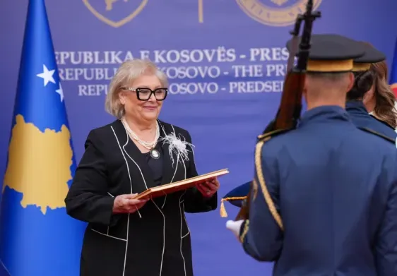 Cili &euml;sht&euml; vendimi i par&euml; q&euml; Justina Shiroka-Pula pritet t&euml; marr&euml; si Presidente e Kosov&euml;s