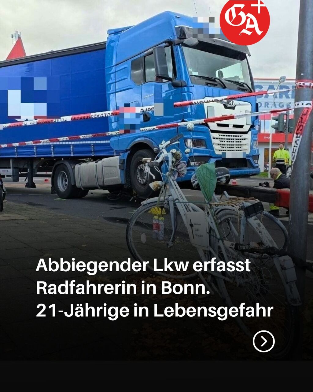 Bonn: Radfahrerin von abbiegendem Lkw erfasst