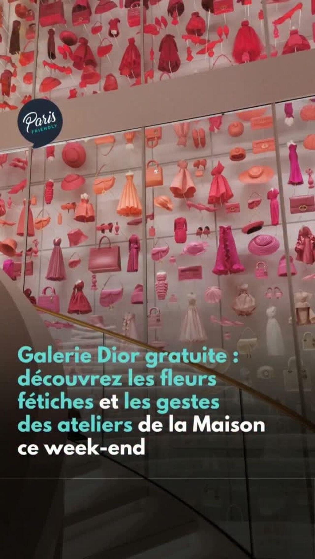 La Galerie Dior, gratuite trois jours, et cette fois ce sont les fleurs qui d&eacute;filent.