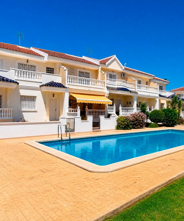 Chalet Pareado en Alicante