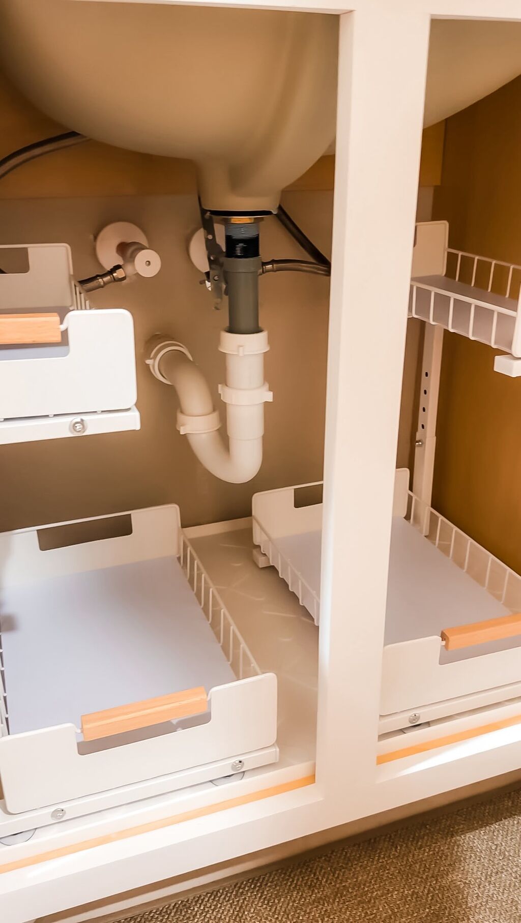 UNDER SINK CABINET ORGANIZER