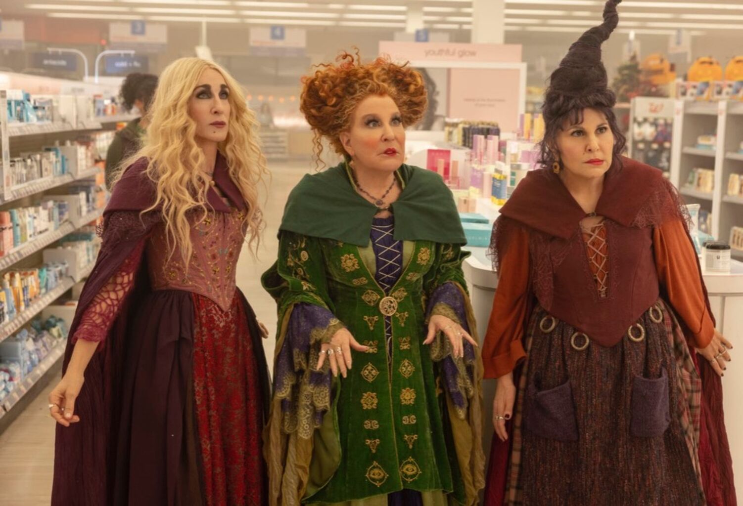 Hocus Pocus 2&rsquo; Is Nostalgic, But Here&rsquo;s A 24-Year-Old&rsquo;s Real Thoughts