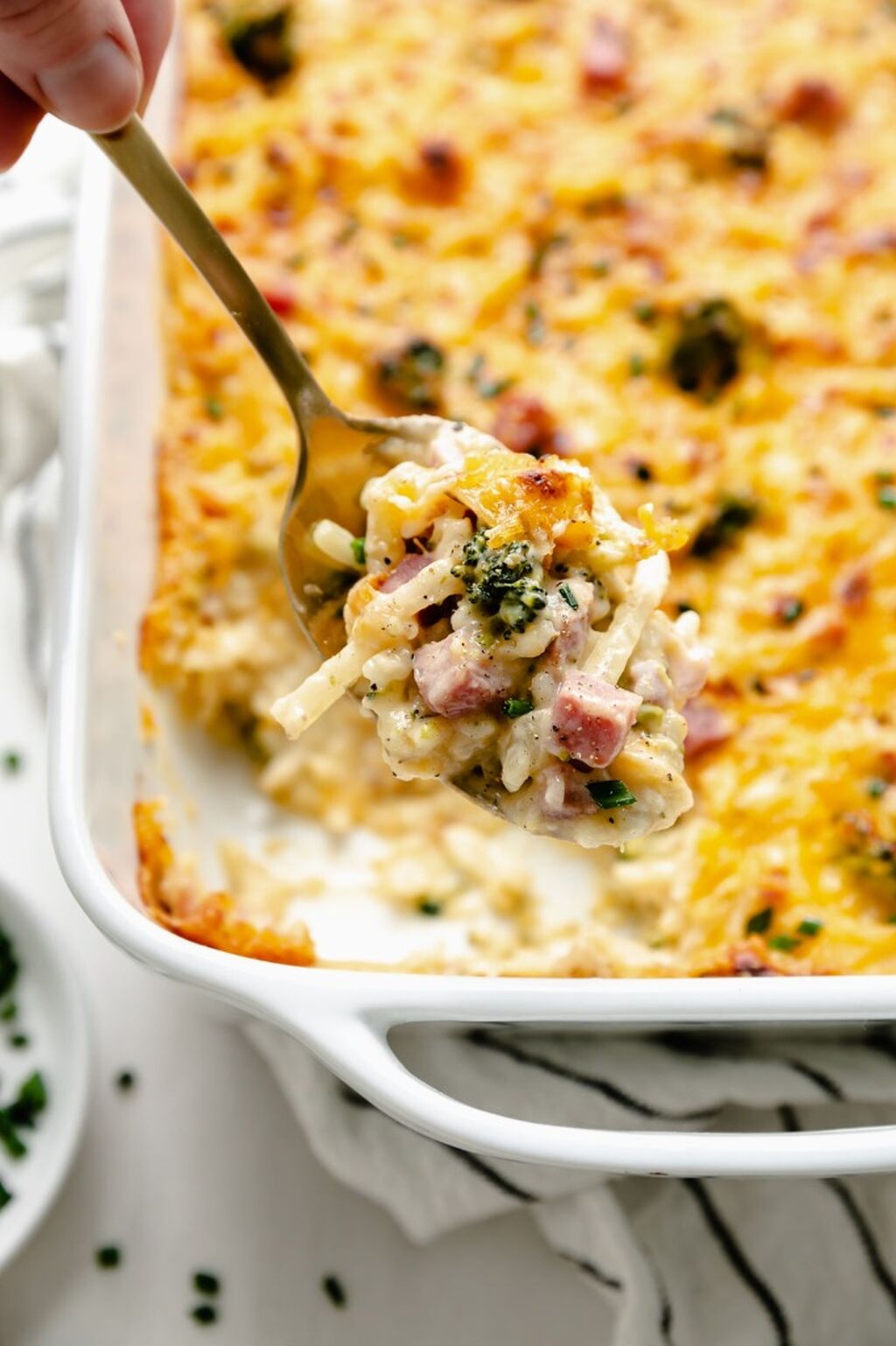 Cheesy Scalloped Potatoes with Ham and Broccoli (reel)