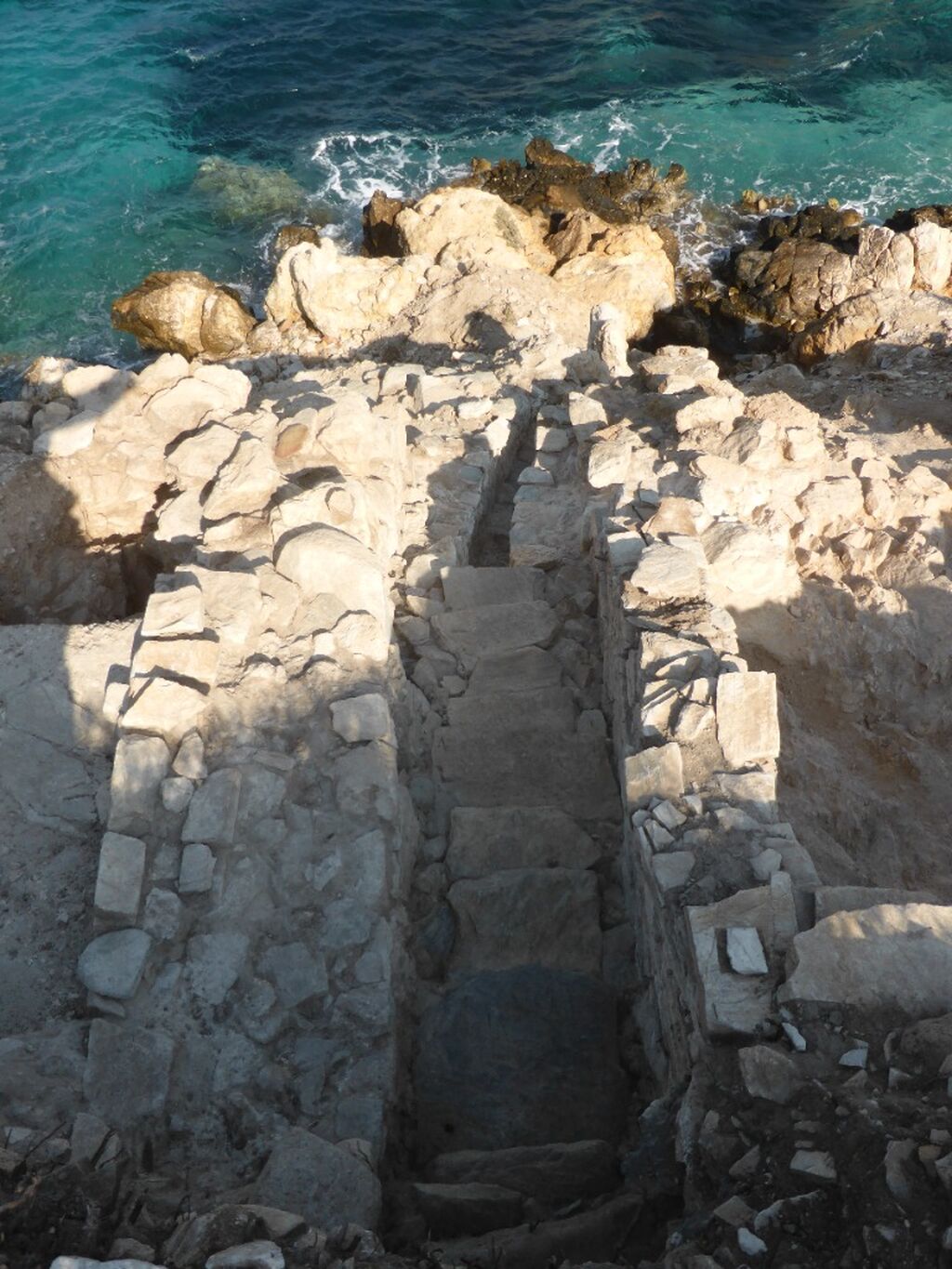 Annual Cycladic Lecture&mdash;Six Cycladic Objects: Movement, Representation and Identity in the Third Millennium BCE
