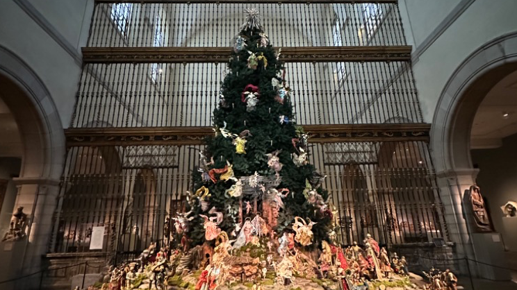 The Holidays at The Met 