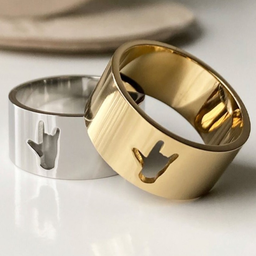 Wide 🤟🏻 Rings