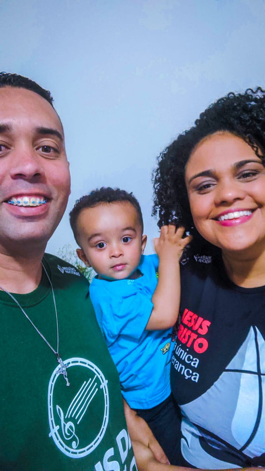 Adote o casal de mission&aacute;rios Juan Pablo e Dulcilene
