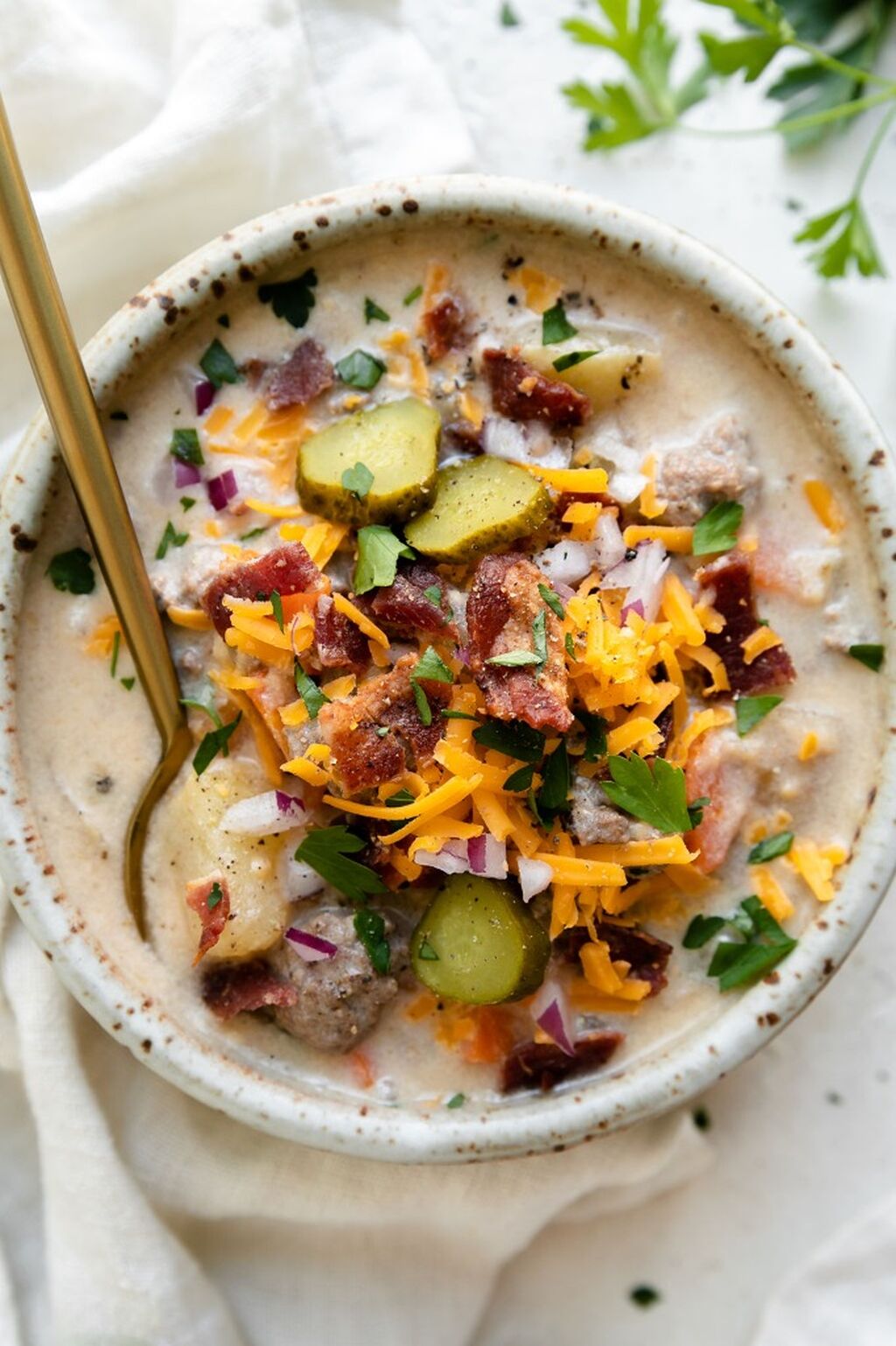 Slow Cooker Cheeseburger Soup (post)