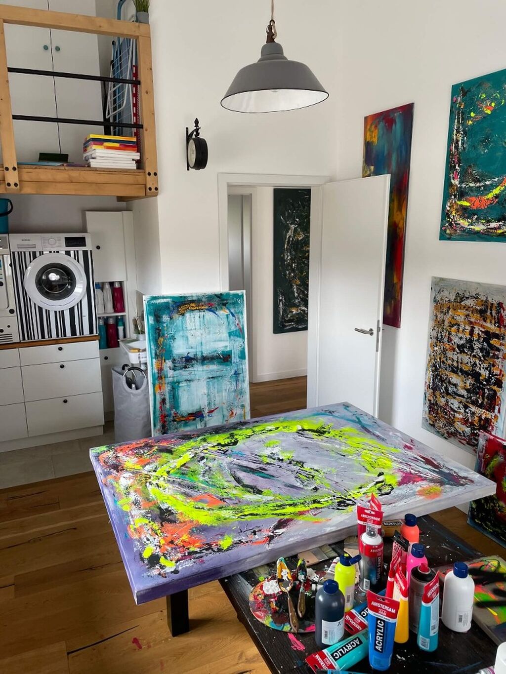 Atelier atmosphere