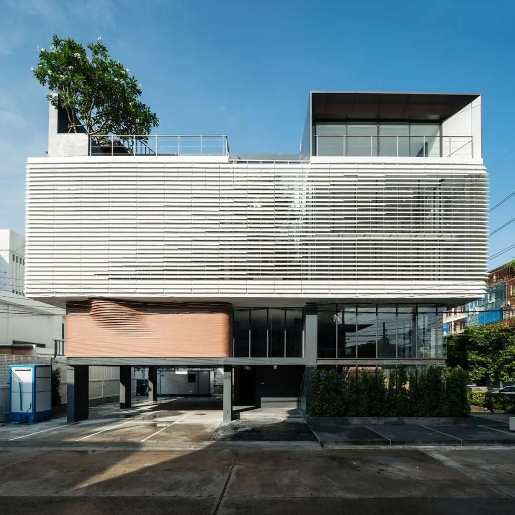 Peak Office / Pure Architect