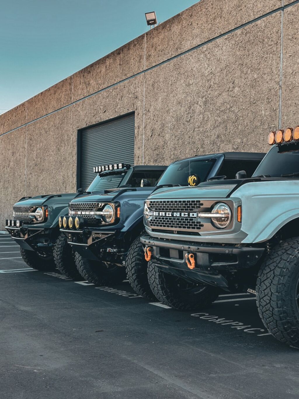 ADV 8 INCH FENDERS AND HOOD
