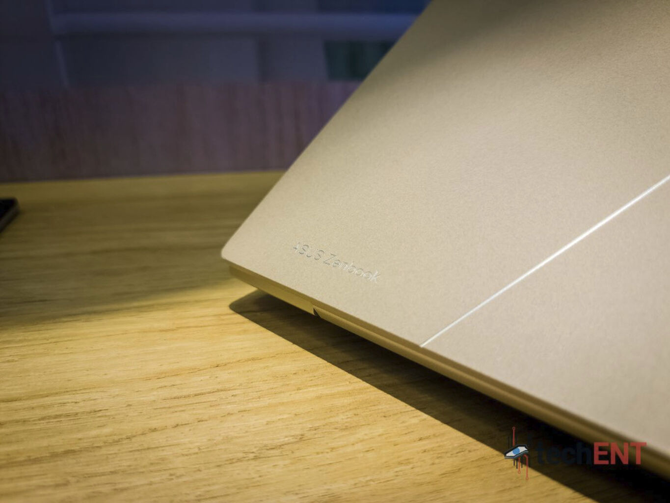 ASUS Zenbook 14X OLED