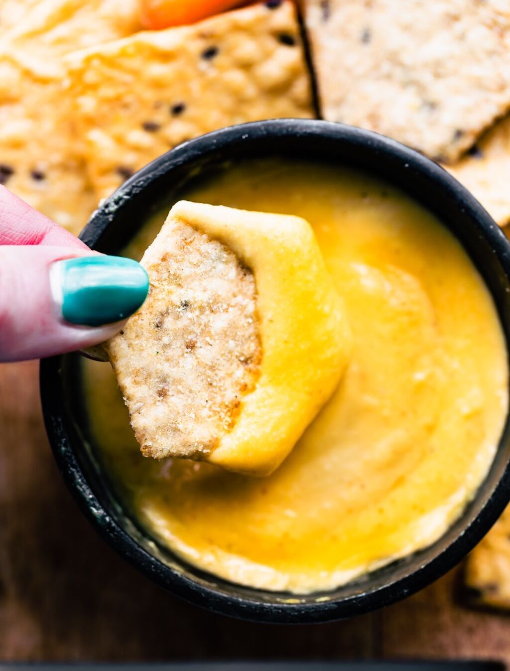 Easy vegan cheese sauce 