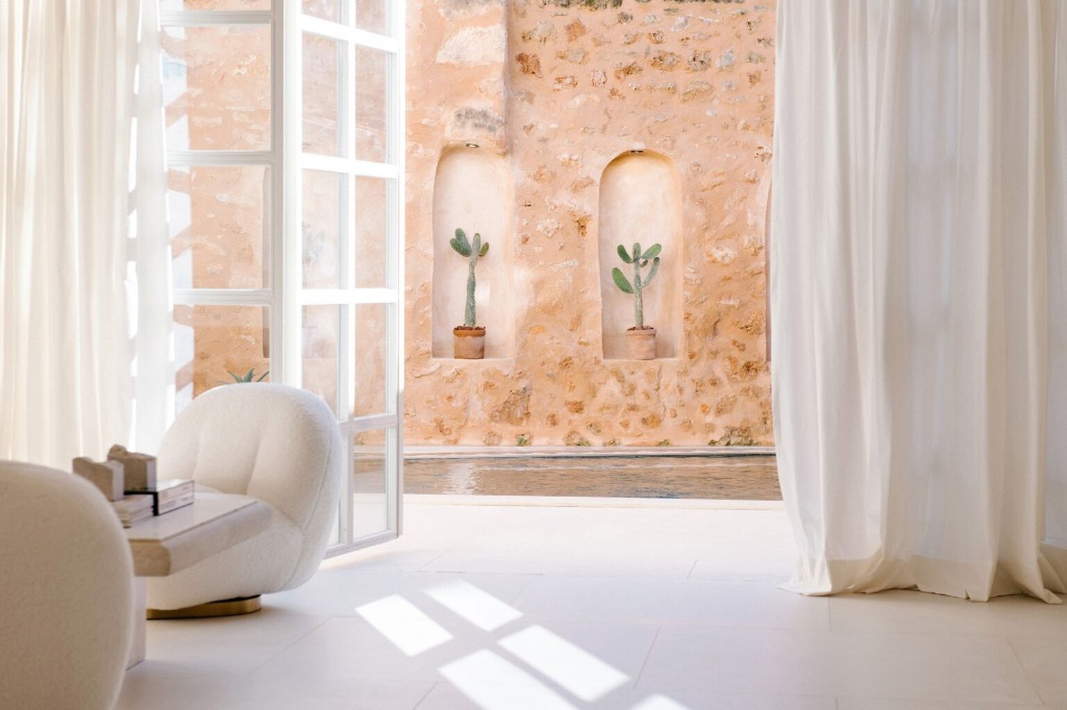 Beautiful village house from 1890 in Algaida, refurbished by a well-known designer duo.
