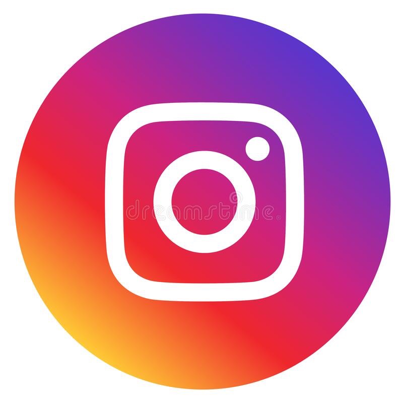 Instagram @LengNavatra