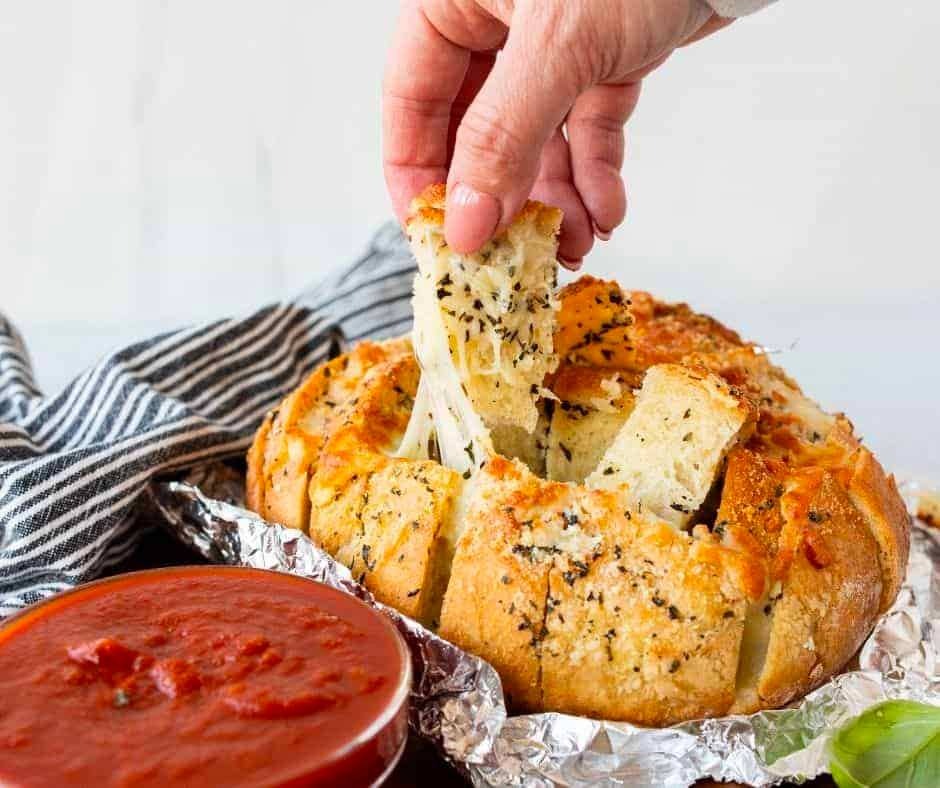 Air Fryer Mozzarella Pizza Bread