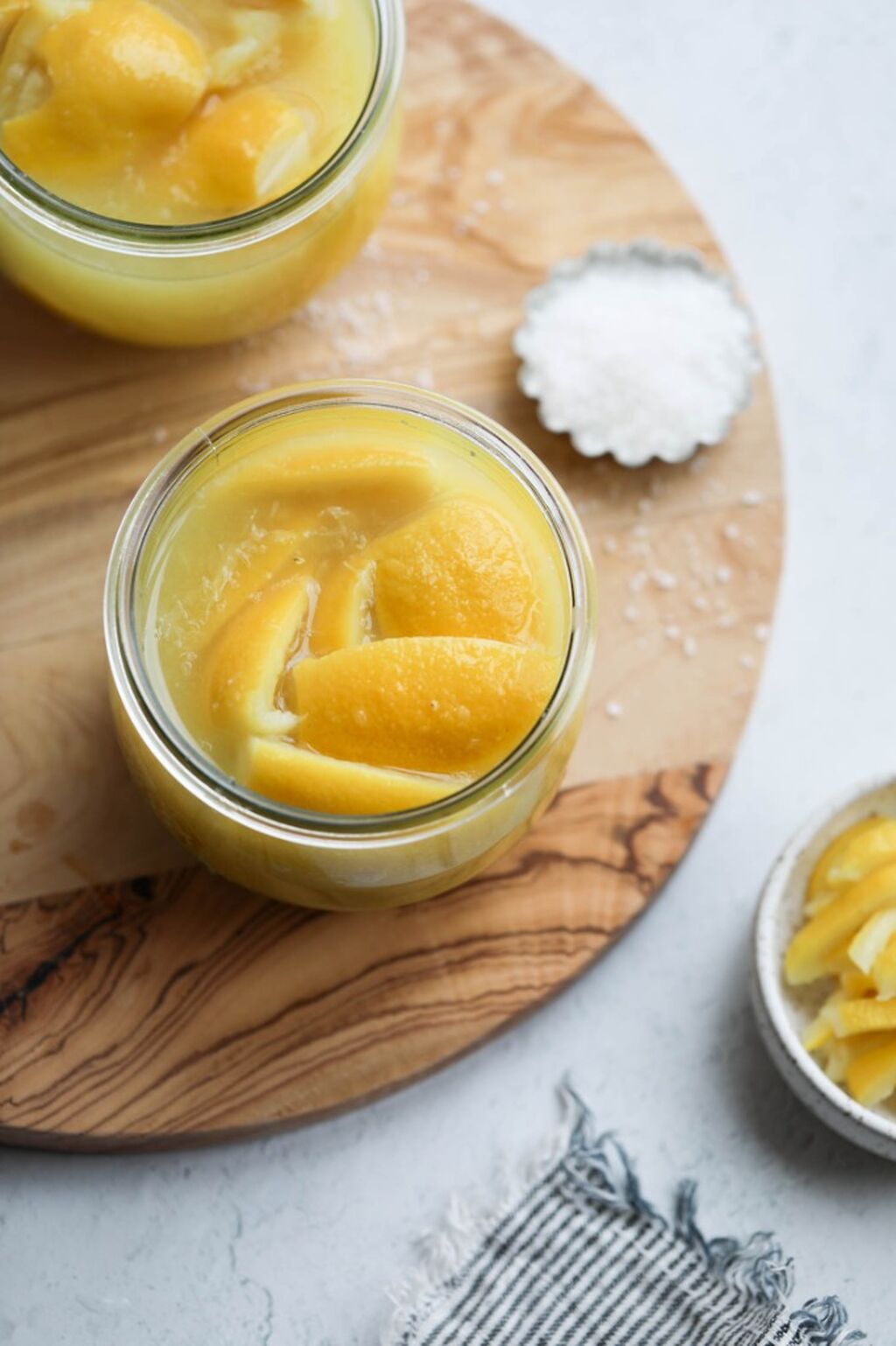 How to Make Preserved Lemons (carousel)