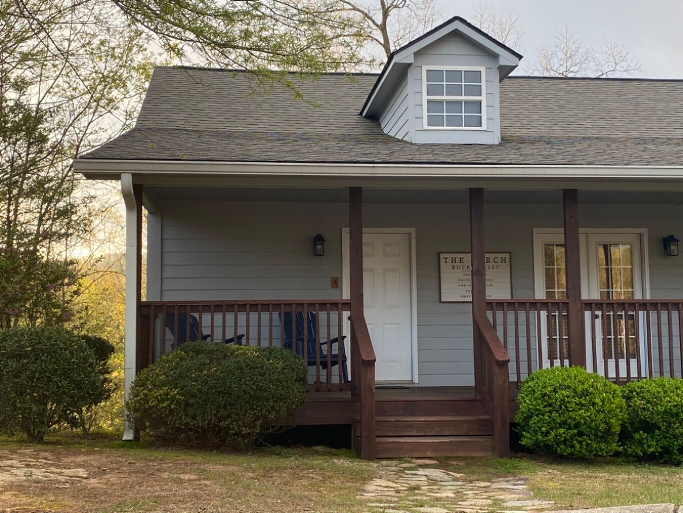 Vrbo Porch(A)