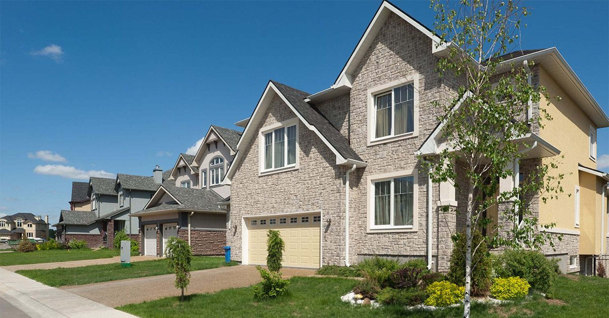 Inventory Constraints Contribute to a Dip in Pending Sales in March 2023