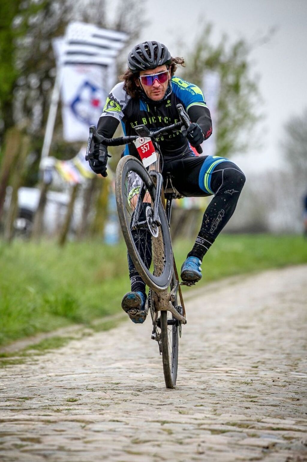 Wyn Masters joins us at Paris-Roubaix